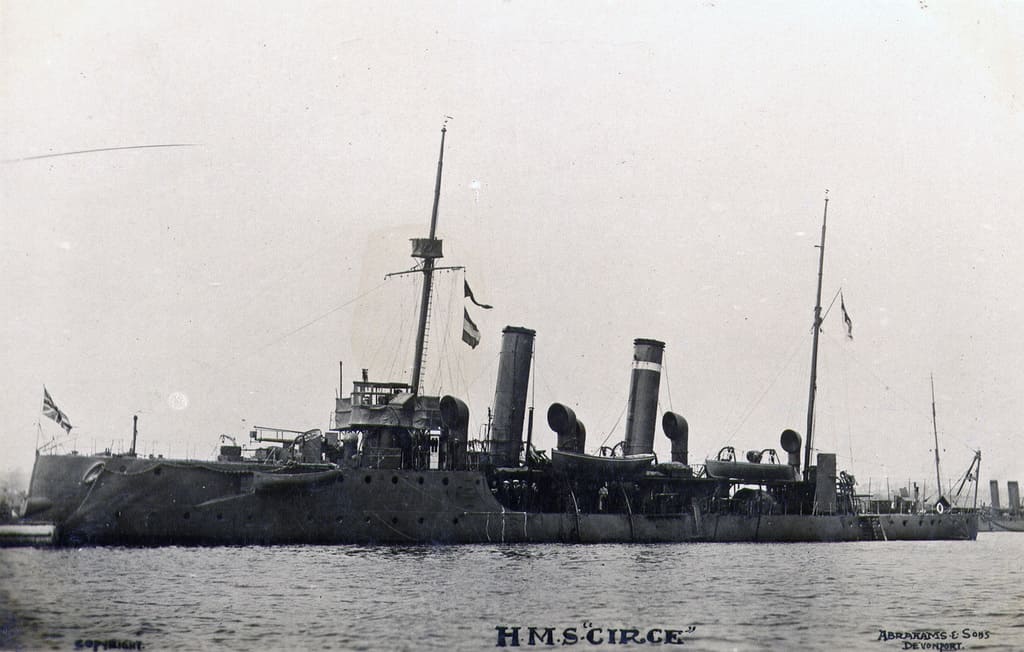 Английский минный крейсер типа «Аларм»